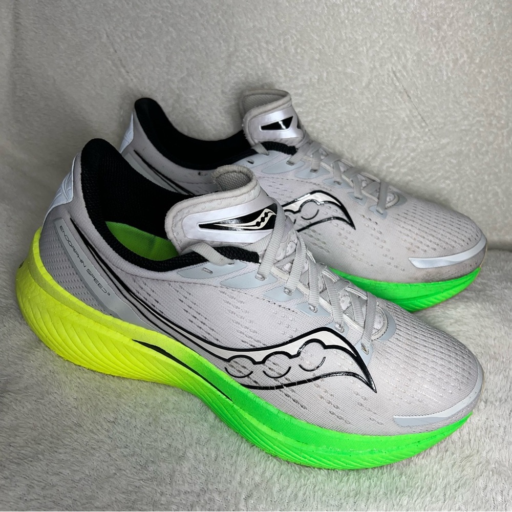 Men’s size 11.5 Saucony Endorphin Speed 3’s